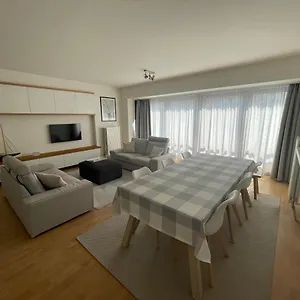 perfect-gelegen-appartement-met-gratis-overdekte-staanplaats.bruges-hotels.info/