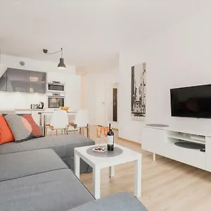 apartament-w-kolobrzegu-78-100.kolobrzeghotels.com/